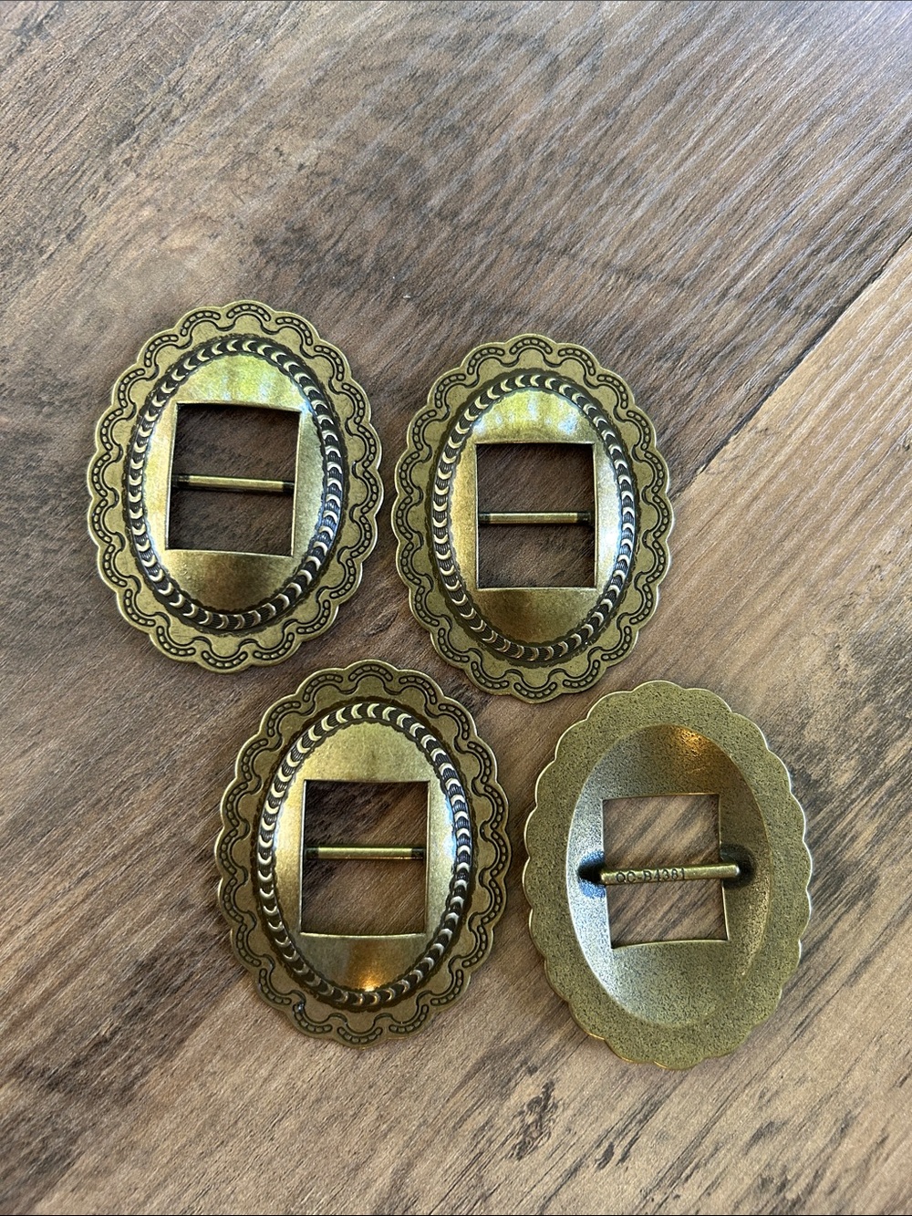 Antique Metal Oval Decorative Belt Slide - Set of 4 Marked QC-B4381